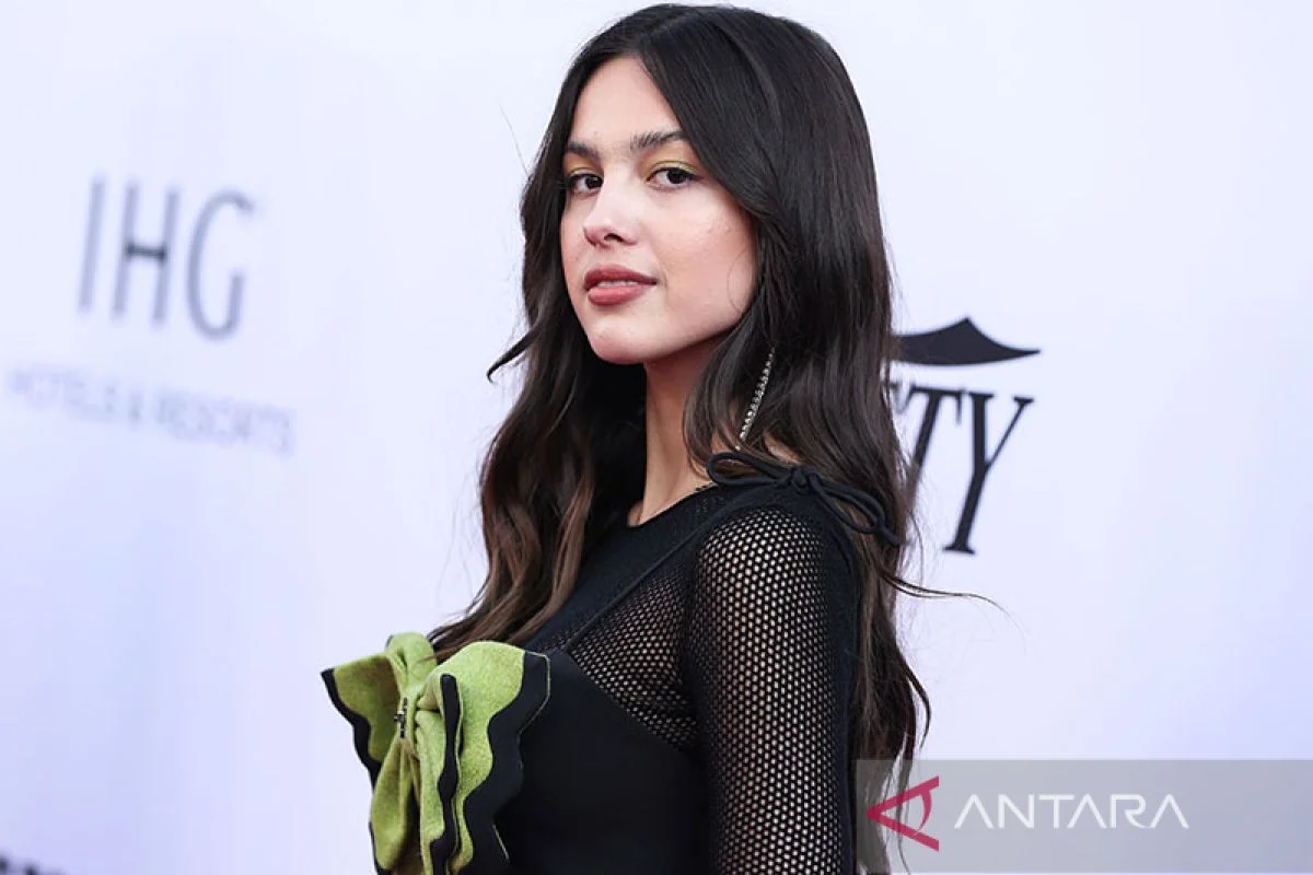 Jadi Mahasiswa, Olivia Rodrigo Merilis Album Kedua “Guts”
