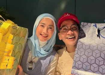 Ruben Onsu Tanggapi Isu Kedekatannya dengan Desy Ratnasari