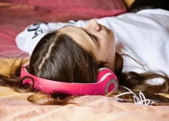 10 Lagu Pilihan untuk Orang-orang Gagal Move On