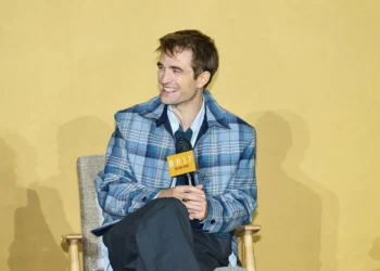 Robert Pattinson Muncul Tak Terduga di Running Man Korea