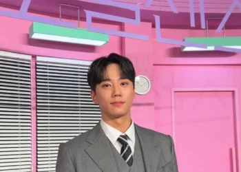 Lee Jun Young Wamil Juli 2026, Tulis Surat Haru untuk Penggemar Sebelum Berangkat