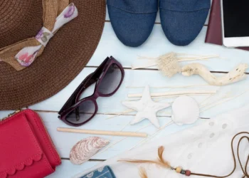 Aksesori Outfit Minimalis, Cara Simpel Bikin Penampilan Lebih Stylish Tanpa Beli Baju Baru