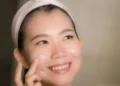 Ritual Kecantikan Minimalis Makin Diminati, Ini Alasan Tren Skinimalism Terus Populer